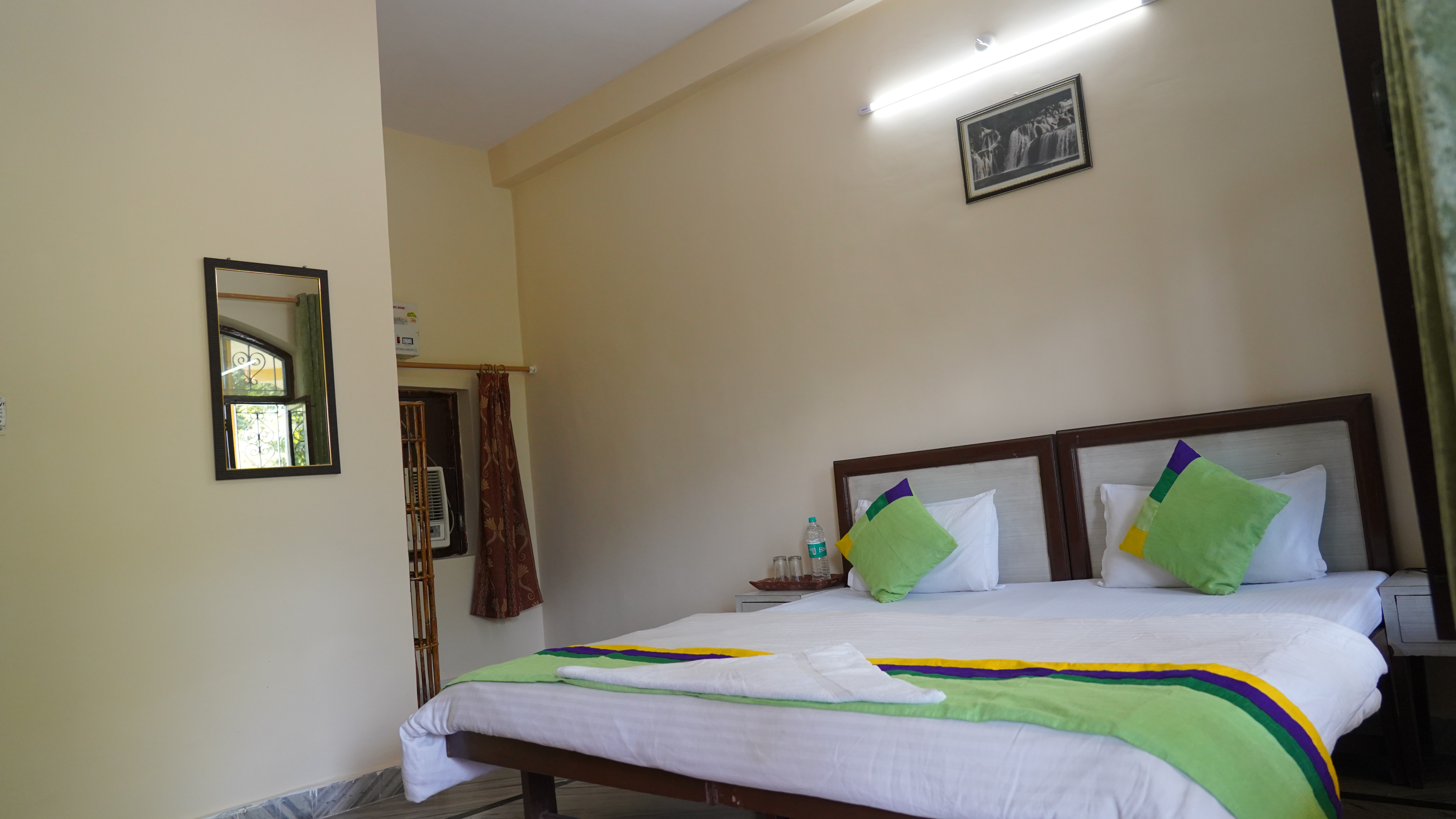Premium Suite at Rishikesh Sadan